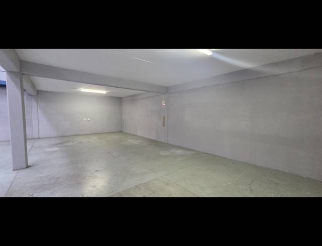 360M² WAREHOUSE TO LET IN RIVERSIDE PARK